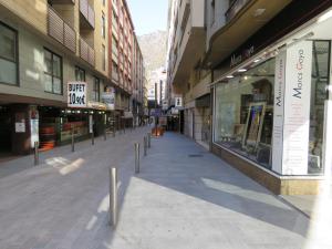 Foto da galeria de SUITEDREAMS-Avet 21 em Andorra-a-Velha