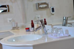 Vannituba majutusasutuses City Partner Hotel Holländer Hof