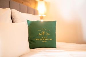 Łóżko lub łóżka w pokoju w obiekcie Chalet Waschkuchl