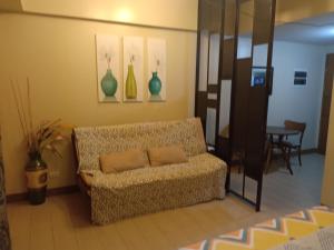 Gallery image of Palm Tree Genlex Condo in Manila