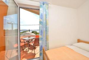 Gallery image of Lovely apartment 100 meters away from beach in Cesarica