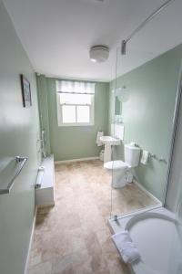 A bathroom at Laston House
