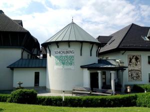 Budova, v ktorej sa hotel nachádza