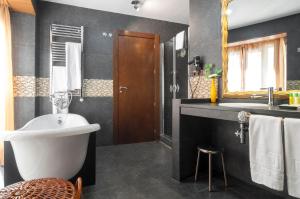 Koupelna v ubytování Hotel & Spa Sierra de Cazorla 4*