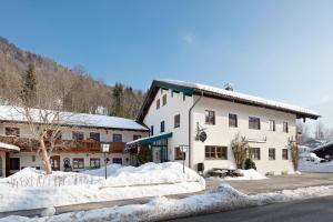 Hotel Garni Alte Säge Ruhpolding зимой