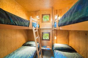 Camping Lido客房内的一张或多张床位