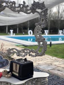Bazén v ubytování Hotel rural Finca Vivaldi Nature & Spa nebo v jeho okolí