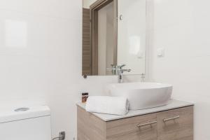 Koupelna v ubytování ISSOS BEACH VILLA