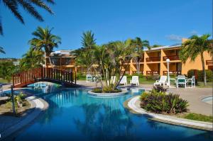 Swimming pool sa o malapit sa Sugar Bay Club