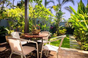 Fotografie z fotogalerie ubytování Comfortable 2br Pool Villa in Center SaiYuan v destinaci Rawai pláž