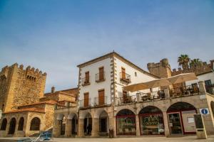 Photo de la galerie de l'établissement Hostal La Rosa, à Cáceres