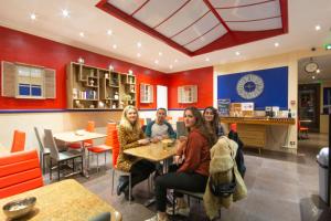 Hosté ubytování Antares hostel + 24 fotografií