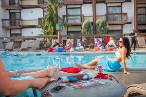 Bassein majutusasutuses Red Lion Hotel Wenatchee City Center või selle lähedal