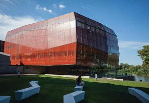 Vonkajšia záhrada v ubytovaní ClickTheFlat Copernicus Science Centre Apart Rooms