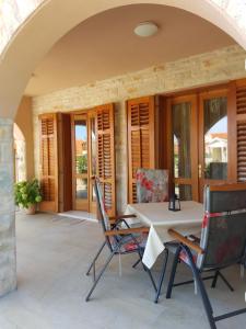 Patio nebo venkovní prostory v ubytování Villa Kety
