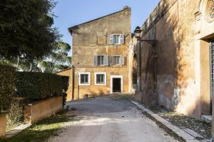 Budova, kde se the country house nachází + 110 fotografií