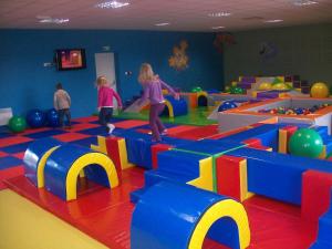 Dětský klub v ubytování Camping de la Mer