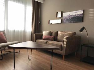 A seating area at Pierre & Vacances Apartamentos Edificio Eurobuilding 2