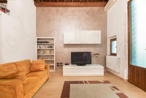 A seating area at Ghibellina 22 Apartment