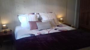 Le Val Daninière B&B Adult only客房内的一张或多张床位