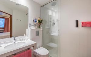 A bathroom at Hotel Continental Palacete
