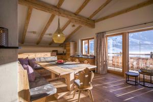 Fotografie z fotogalerie ubytování Apartment Kornerhof Kaltenbach Zillertal v destinaci Kaltenbach