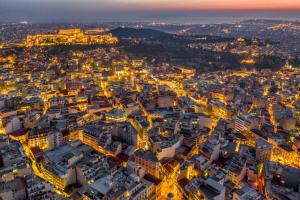 Vista generica su Atene o vista sulla città dall'interno dell'hotel