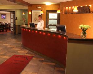 Vstupní hala nebo recepce v ubytování Best Western Snowcap Lodge + 37 fotografií