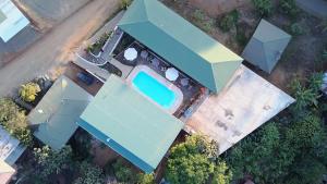 Bazén v ubytování Hotel Margarita and Tour Operator Drake Bay nebo v jeho okolí