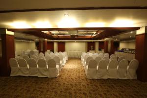 Gallery image of Harrisons Hotel in Chennai