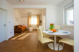 Posezení v ubytování Villa Kata Razanj