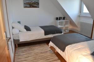 Gallery image of Maison spacieuse entre la ville et la côte in Saint-Martin-des-Champs