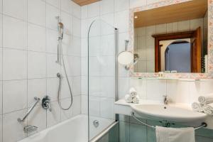 Koupelna v ubytování Hotel Haymon