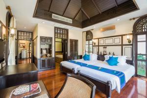 Postel nebo postele na pokoji v ubytování Wora Bura Hua Hin Resort & Spa