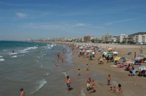 Fotografia z galérie ubytovania Villa Service-Rodes v destinácii Calafell