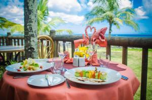 Foto da galeria de Sunset Reef Resort & Spa em Pointe aux Piments