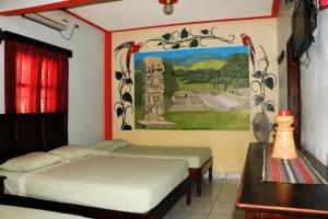 Gallery image of Hotel & Hostal Yaxkin Copan in Copan Ruinas