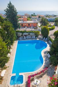 Piscina di Hotel K2 o nelle vicinanze