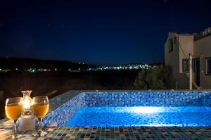 The swimming pool at or close to White & Blue