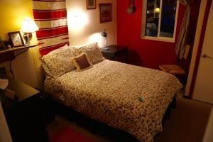 A bed or beds in a room at Mancos Inn