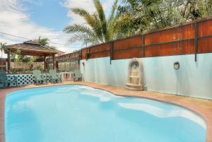 Бассейн в L'Oiseau de L'Ocean Tourist Residence или поблизости