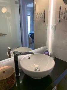 A bathroom at Blue Elegance City Center Heraklion Apartment