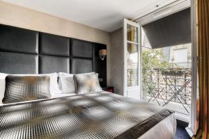 Ένα ή περισσότερα κρεβάτια σε δωμάτιο στο Chalgrin Boutique Hotel