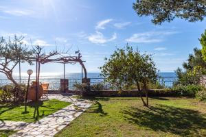 Gallery image of Dimitra's Studios in Stoupa +29 photos