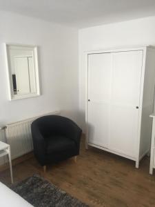 Łóżko lub łóżka w pokoju w obiekcie Pension Sunnseitn - Gasthof - Café - Weinkeller
