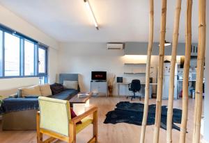 Χώρος καθιστικού στο Comfort Stay Lofts