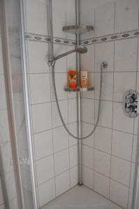 Ένα μπάνιο στο Apartment am Steinweg +39 φωτογραφίες
