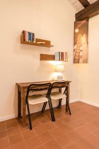 The library in Az apartmant