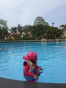 Piscina de la sau aproape de Blue Villa @Pinery Park Beach Rayong 2bdr Villa