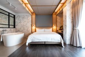 Кровать или кровати в номере Anana Ecological Resort Krabi - SHA Extra Plus